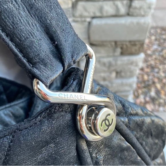 Chanel Le Marias Coated Canvas Hobo - Picture 11 of 14